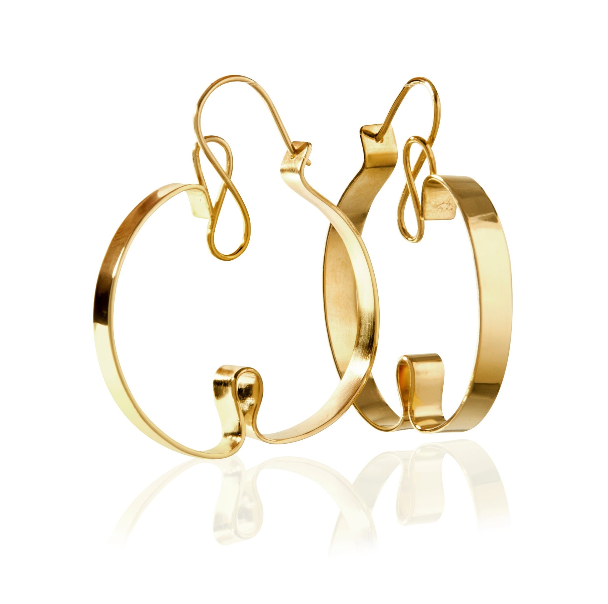 Curly Sue Hoop Earrings – Classic Design with Secure Closure